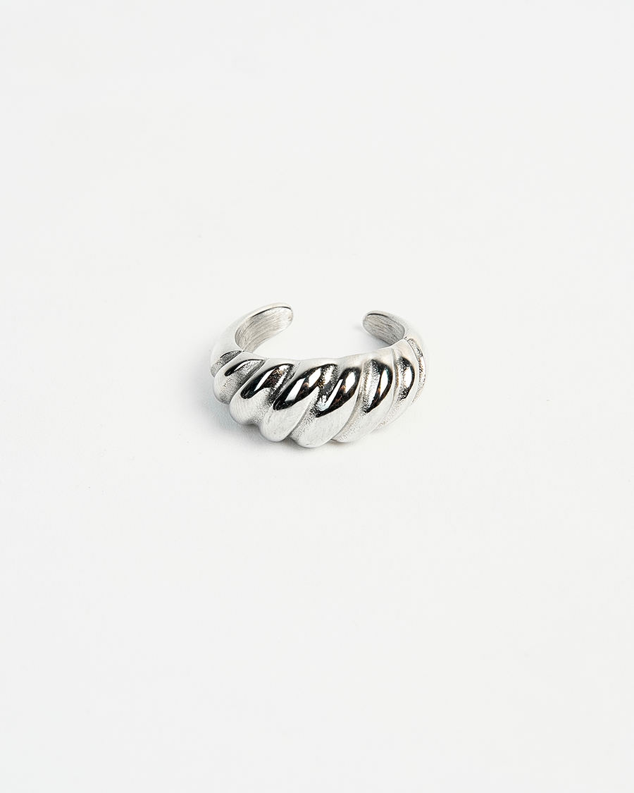AKIRA ring