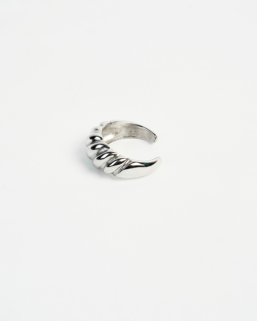 AKIRA ring